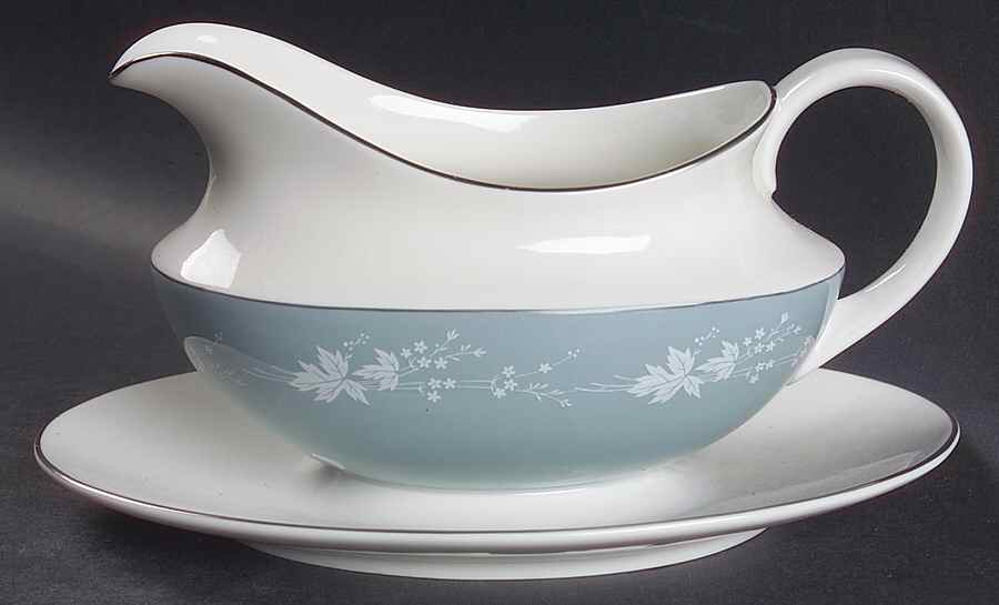Reflection Gravy Boat with Attached Underplate by Royal Doulton-1