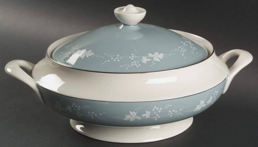 Reflection Round Covered Vegetable by Royal Doulton-1