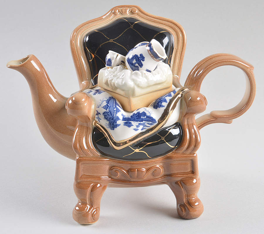 Real Old Willow Figural Teapot & Lid by Royal Doulton-1