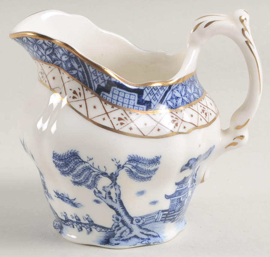 Real Old Willow Creamer by Royal Doulton-1