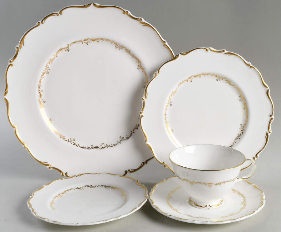 Richelieu 40 Piece Estate Set by Royal Doulton-1