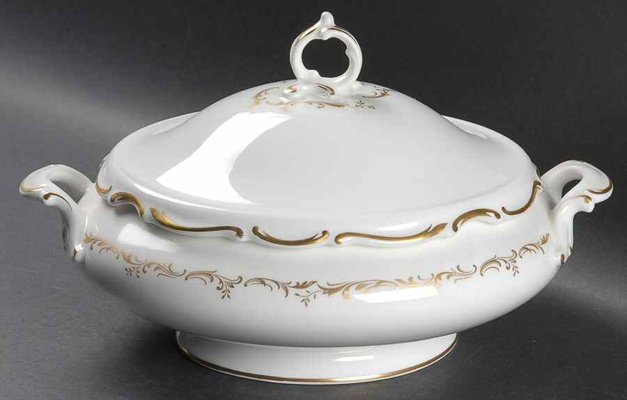 Richelieu Round Covered Vegetable by Royal Doulton-1