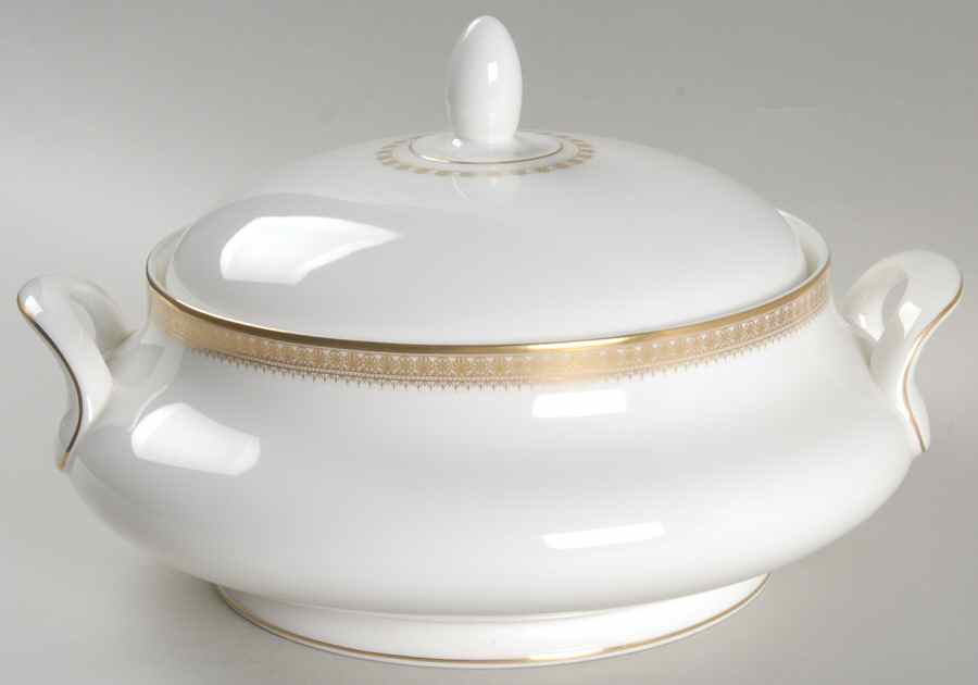Ritz Round Covered Vegetable by Royal Doulton-1