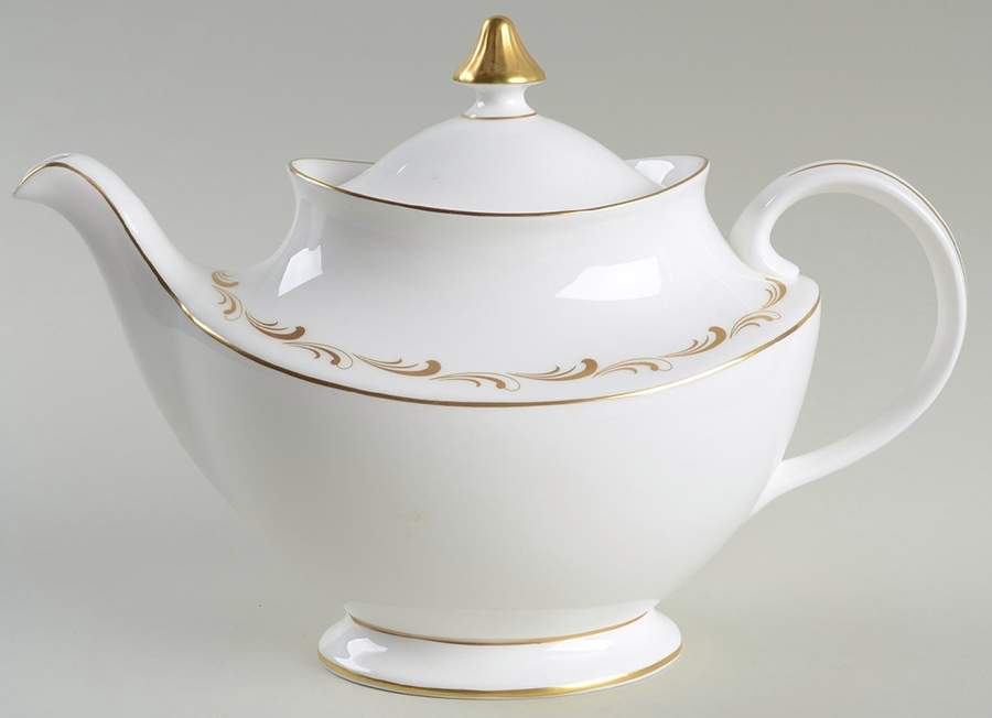 Rondo Teapot & Lid by Royal Doulton-1
