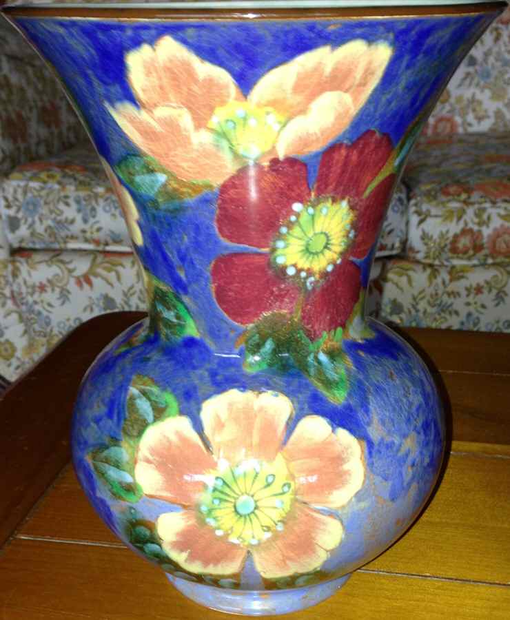 Roses-G Vase by Royal Doulton-1