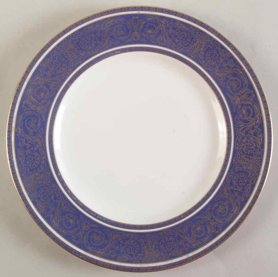Royal Windsor Luncheon Plate by Royal Doulton-1