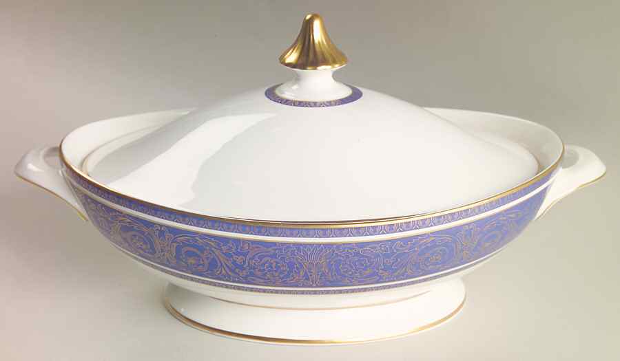 Royal Windsor Oval Covered Vegetable by Royal Doulton-1