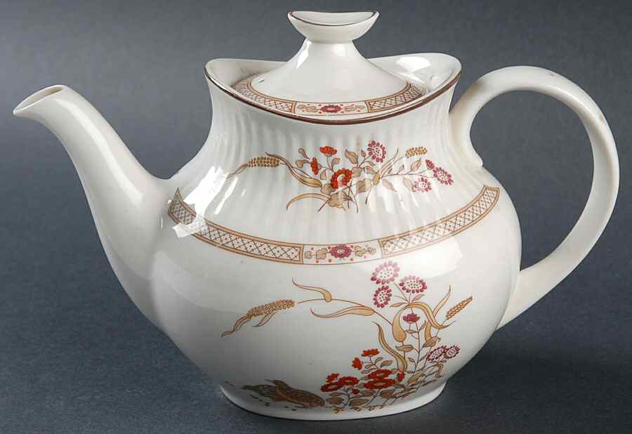 Russet Glen Mini Teapot & Lid by Royal Doulton-1