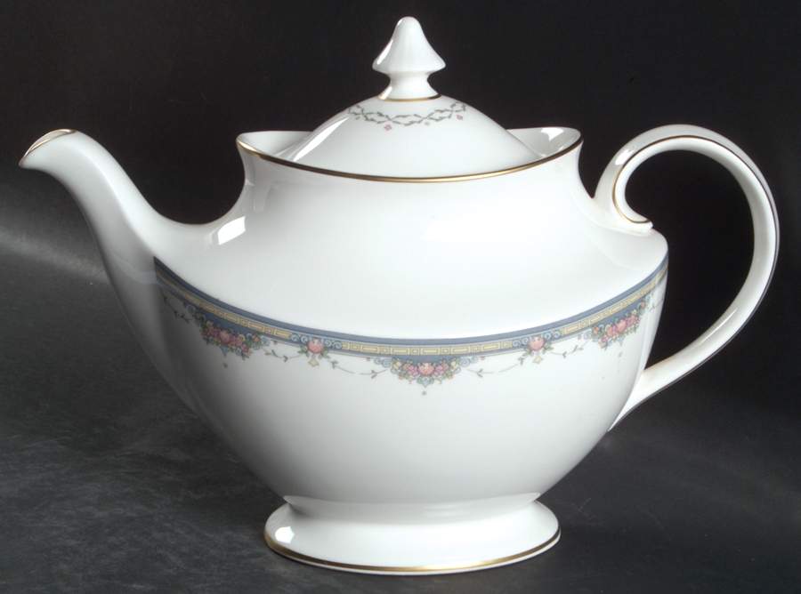 Salisbury Teapot & Lid by Royal Doulton-1
