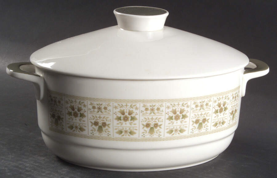 Samarra 2 Quart Oval Covered Casserole by Royal Doulton-1