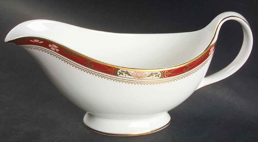 Sandon Gravy Boat by Royal Doulton-1