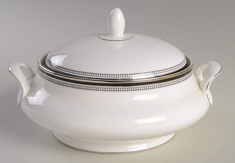 Sarabande Round Covered Vegetable by Royal Doulton-1