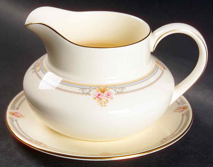Sarah Gravy Boat & Underplate by Royal Doulton-1
