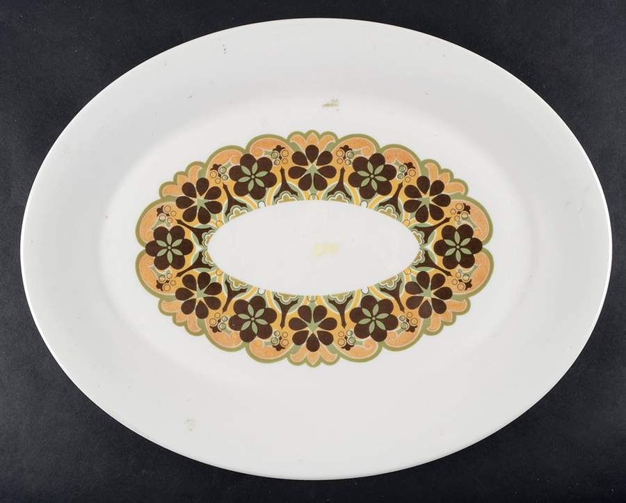 Segovia 16" Oval Serving Platter by Royal Doulton-1