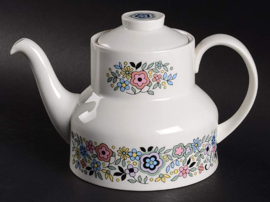 Sherwood Teapot & Lid by Royal Doulton-1