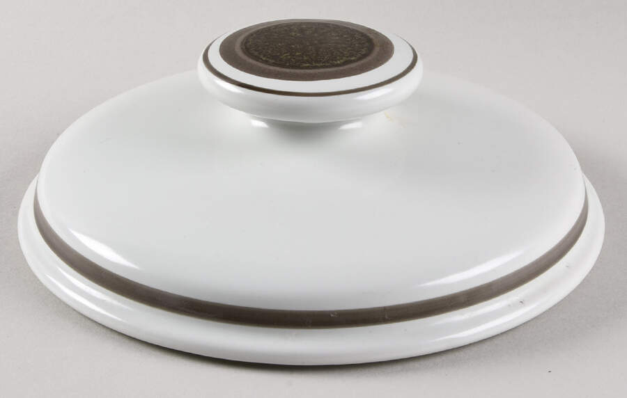 Sienna Lid for 2.25 Qt Round Casserole by Royal Doulton-1