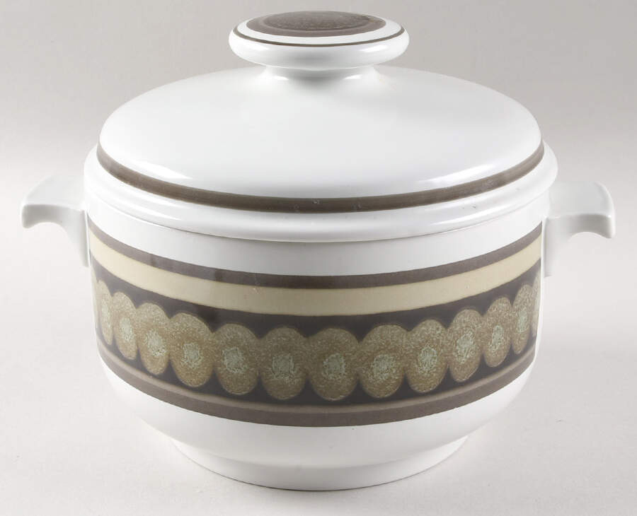 Sienna 2.25 Qt Round Covered Casserole by Royal Doulton-1