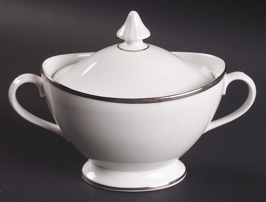 Signet Sugar Bowl & Lid by Royal Doulton-1