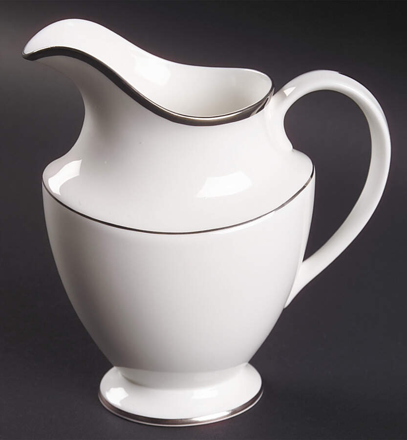 Signet Creamer by Royal Doulton-1