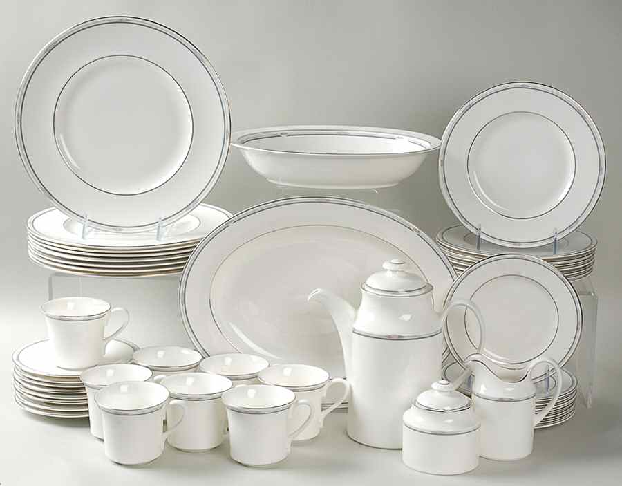 Simplicity 46 Piece Estate Set by Royal Doulton-1