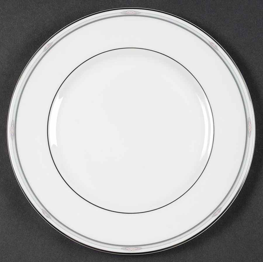 Simplicity Luncheon Plate by Royal Doulton-1