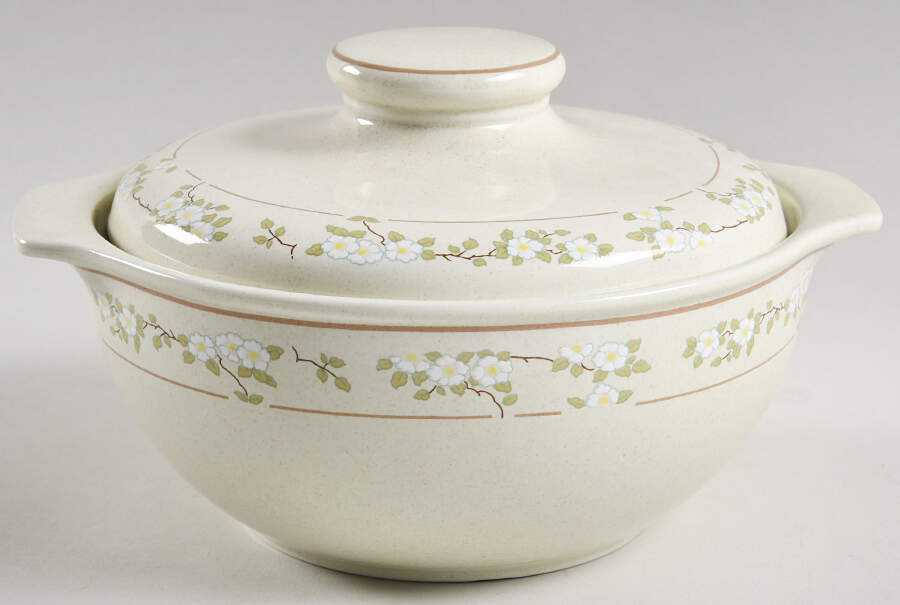 Somerset 1 Qt Round Covered Casserole by Royal Doulton-1