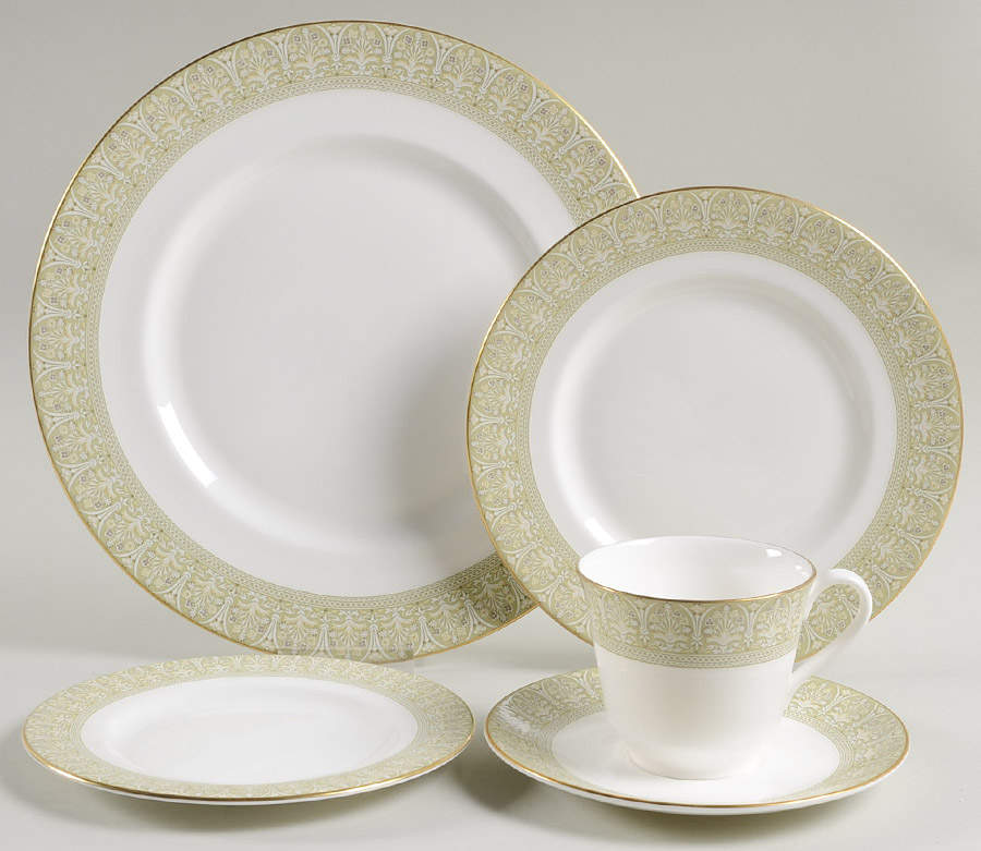 Sonnet (Concord Shape) 5 Piece Place Setting by Royal Doulton-1