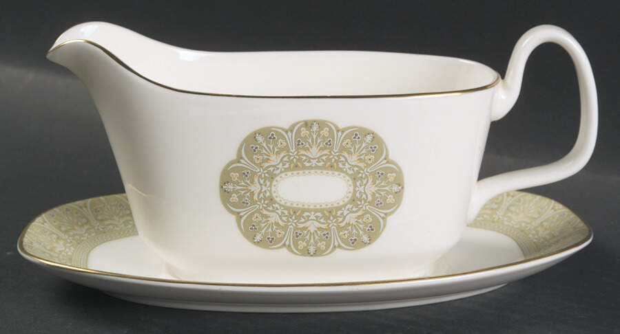Sonnet (Concord Shape) Gravy Boat & Underplate by Royal Doulton-1