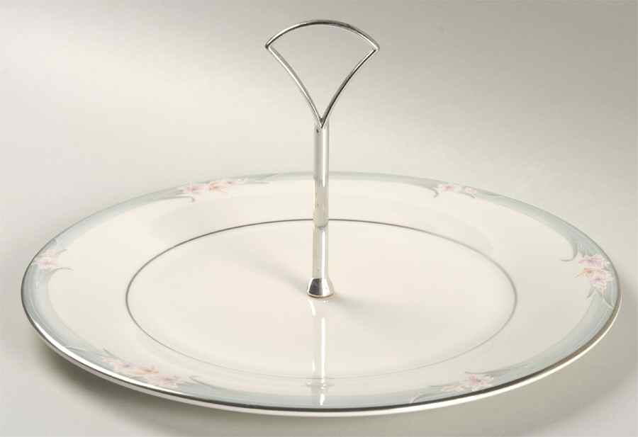 Sophistication Round Serving Plate with Handle (DP) by Royal Doulton-1