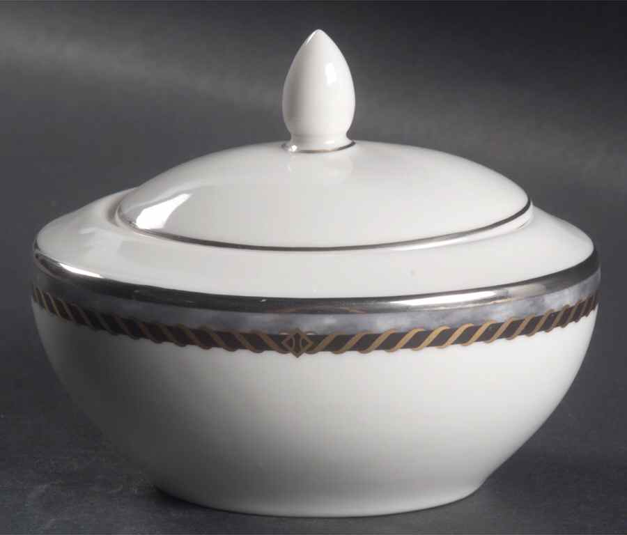 Southampton Sugar Bowl & Lid by Royal Doulton-1
