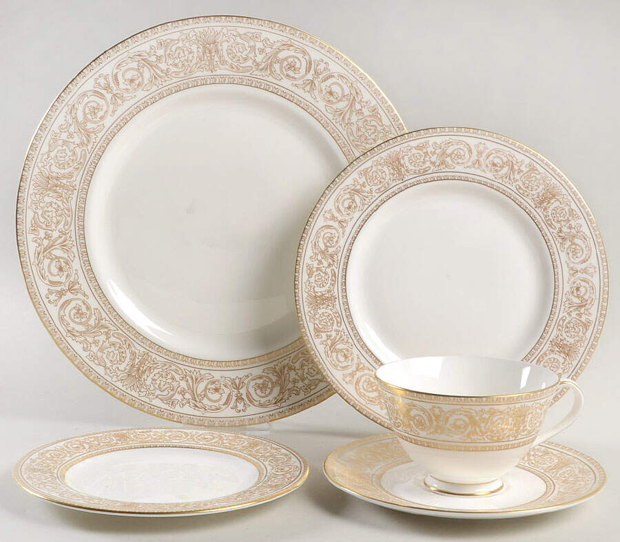 Sovereign (Gold Scroll and Leaf Rim) 40 Piece Estate Set by Royal Doulton-1