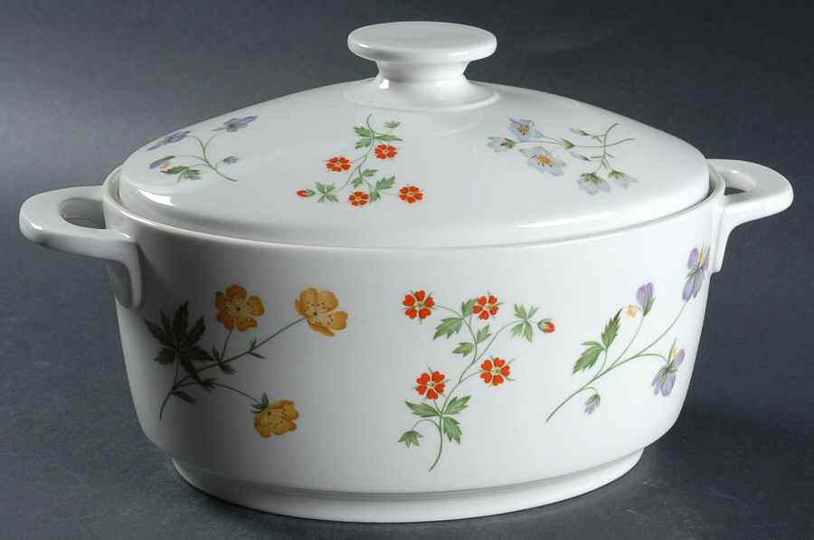 Springtime 2 Quart Oval Covered Casserole by Royal Doulton-1