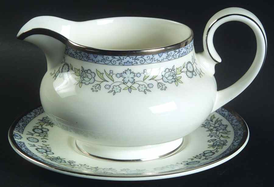 Stamford Gravy Boat & Underplate by Royal Doulton-1