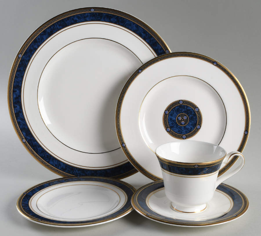 Stanwyck 40 Piece Estate Set by Royal Doulton-1