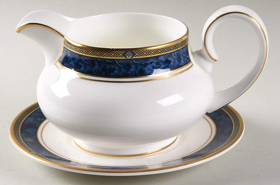 Stanwyck Round Gravy Boat & Underplate by Royal Doulton-1