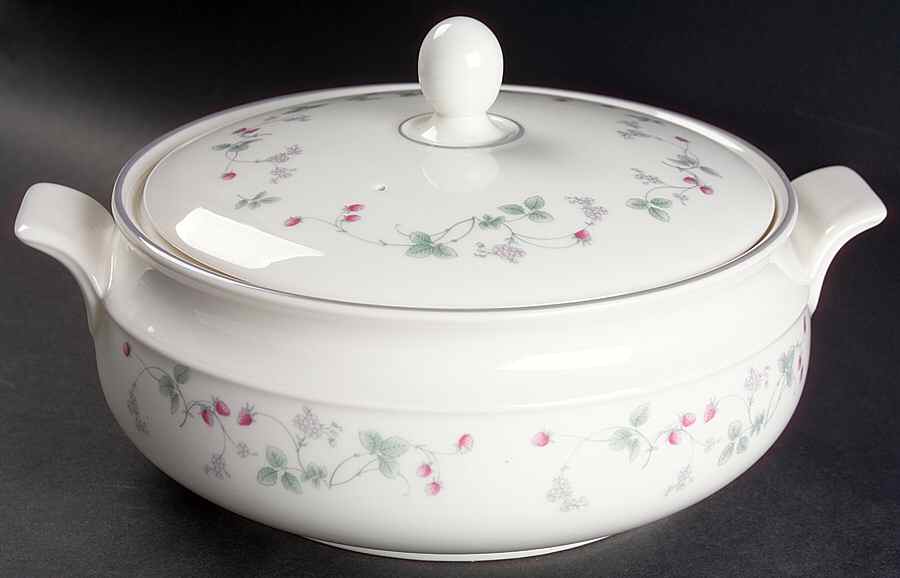 Strawberry Fayre Pink Round Covered Vegetable by Royal Doulton-1