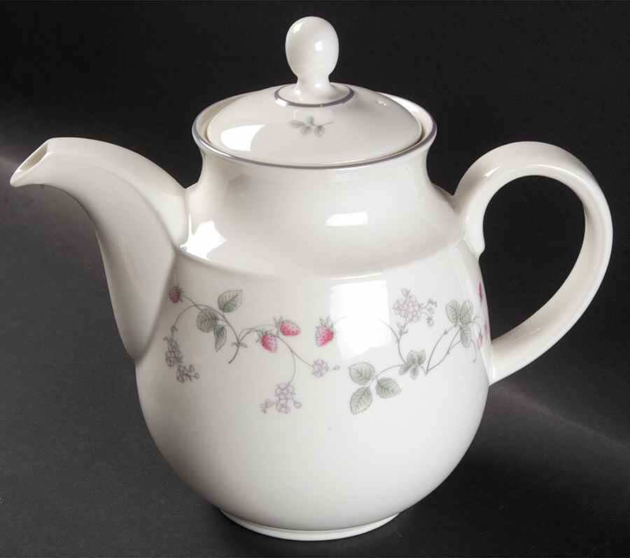 Strawberry Fayre Pink Teapot & Lid by Royal Doulton-1
