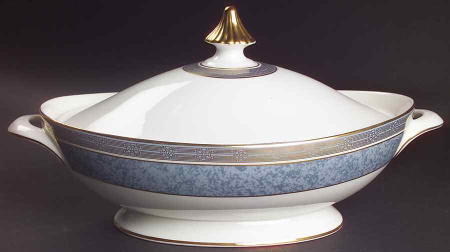 St. Pauls Oval Covered Vegetable by Royal Doulton-1