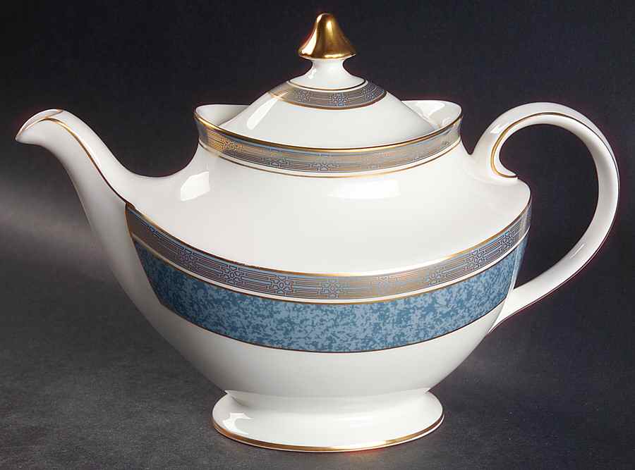 St. Pauls Teapot & Lid by Royal Doulton-1
