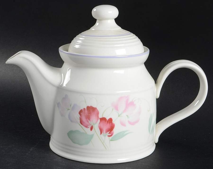 Strand Teapot & Lid by Royal Doulton-1