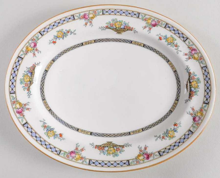 Strathmore 10" Oval Serving Platter by Royal Doulton-1