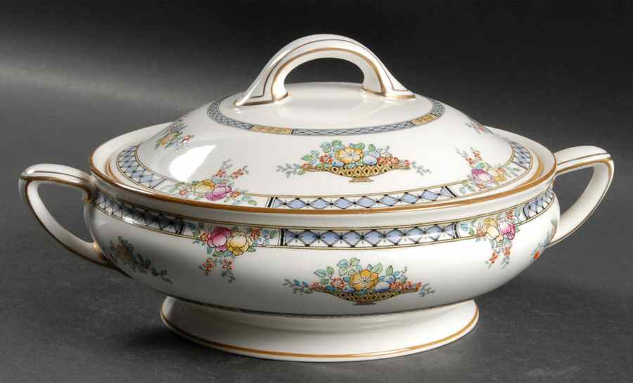 Strathmore Round Covered Vegetable by Royal Doulton-1