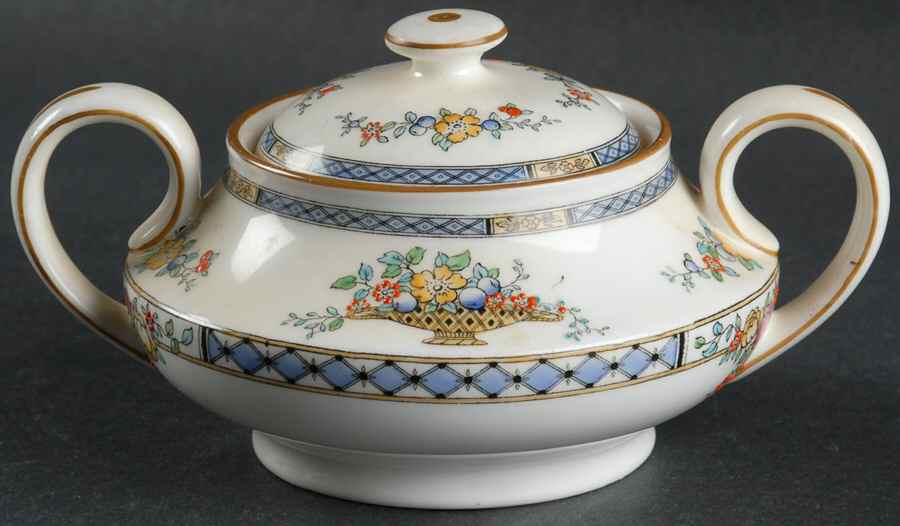 Strathmore Sugar Bowl & Lid by Royal Doulton-1