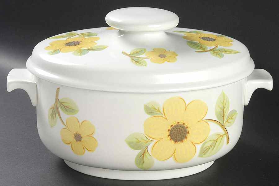 Summer Days 2 Quart Oval Covered Casserole by Royal Doulton-1