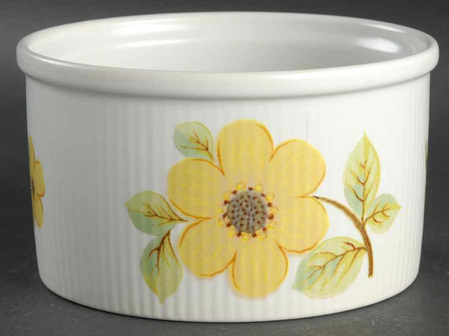 Summer Days 5" Souffle by Royal Doulton-1