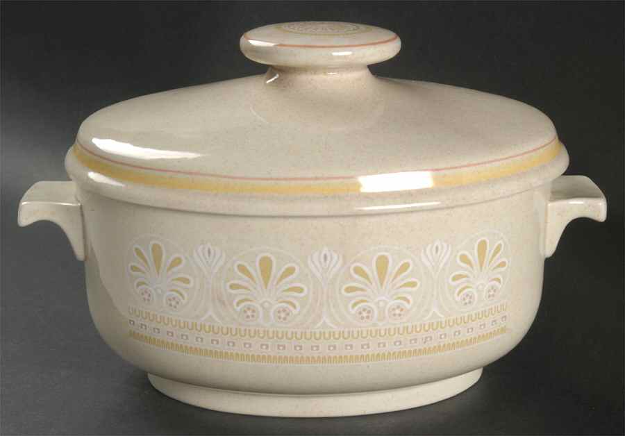 Sunny Days 2 Quart Oval Covered Casserole by Royal Doulton-1