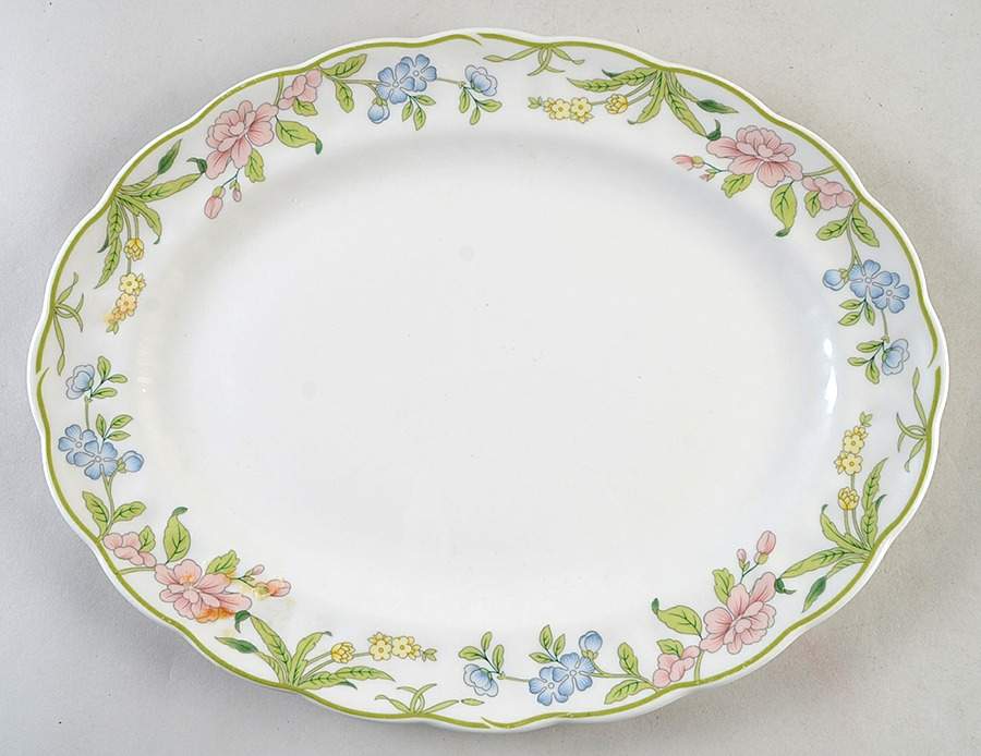 Sudbury 13" Oval Serving Platter by Royal Doulton-1