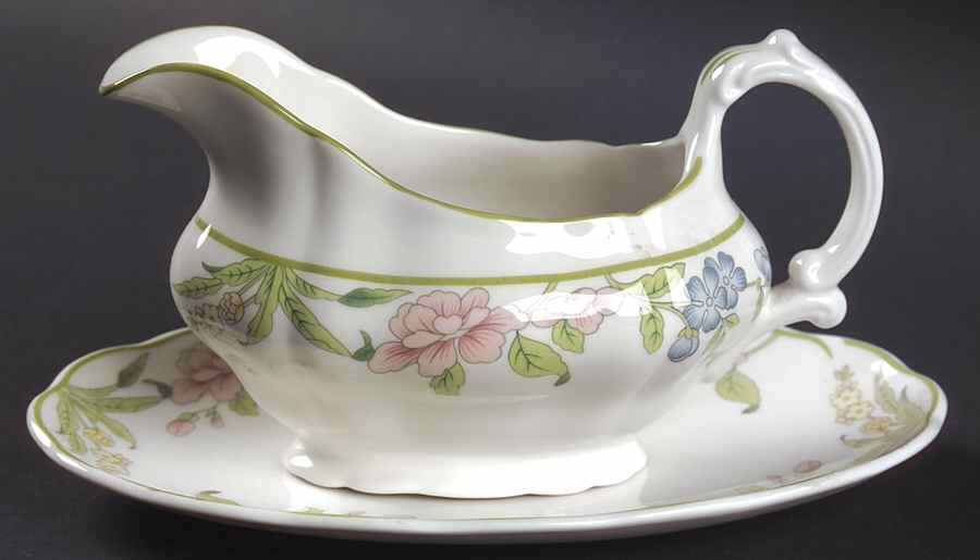 Sudbury Gravy Boat & Underplate by Royal Doulton-1