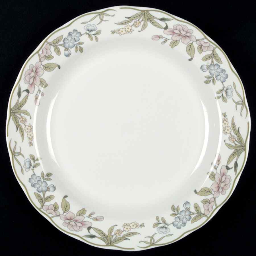 Sudbury Dinner Plate by Royal Doulton-1