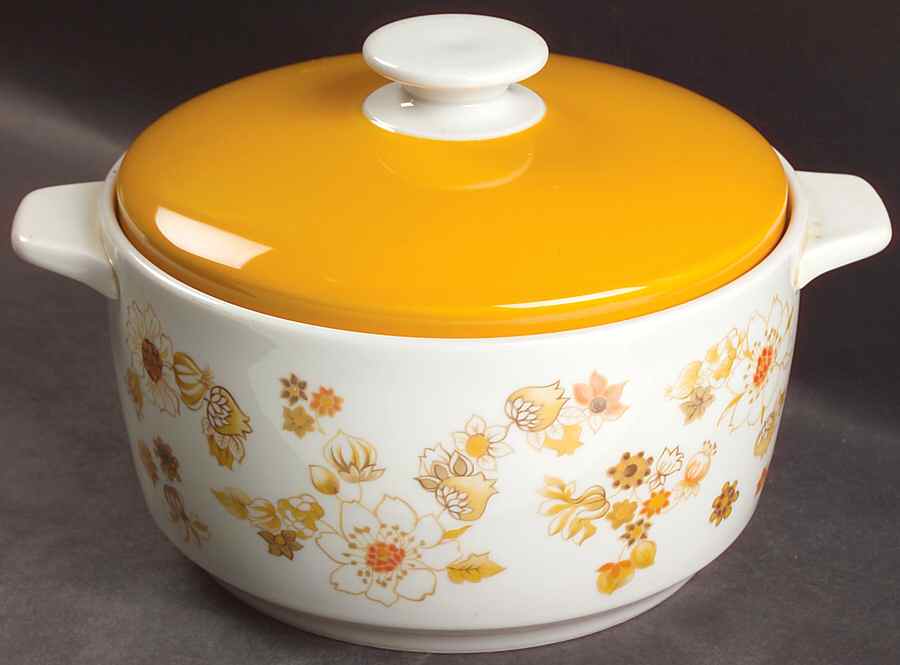 Sundance 2 Qt Round Covered Casserole by Royal Doulton-1